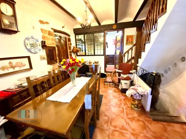 Casa de 5 habitaciones en Vilafamés en venta - 299.000 € (Ref: 8785401)