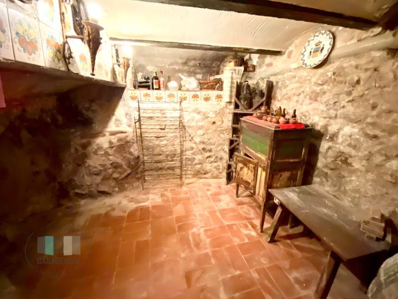 Casa de 5 habitaciones en Vilafamés en venta - 299.000 € (Ref: 8785401)