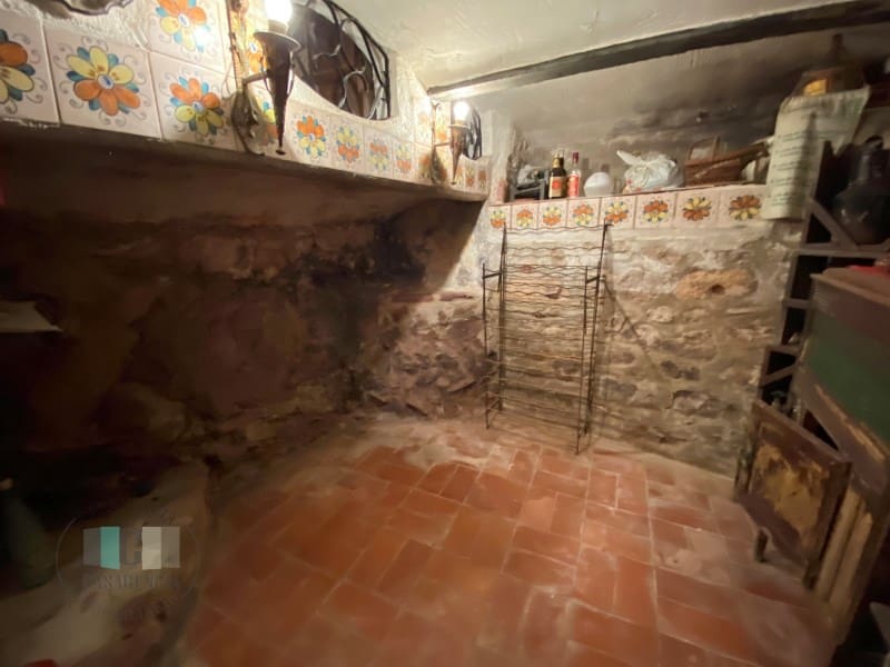 Casa de 5 habitaciones en Vilafamés en venta - 299.000 € (Ref: 8785401)