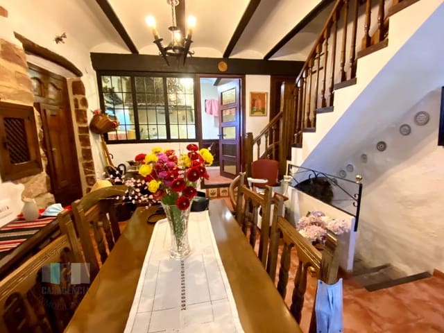 Casa de 5 habitaciones en Vilafamés en venta - 299.000 € (Ref: 8785401)