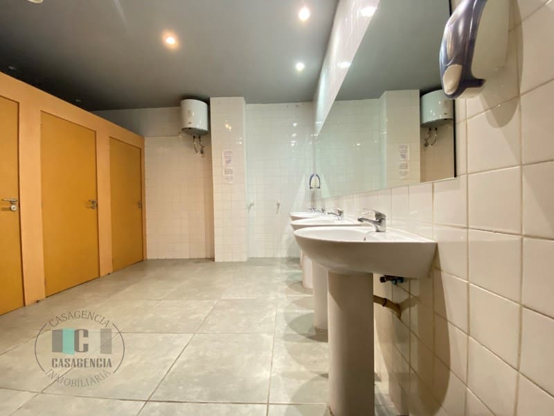 Kommersiell till salu i Castello de la Plana - 680 000 € (Ref: 9434668)