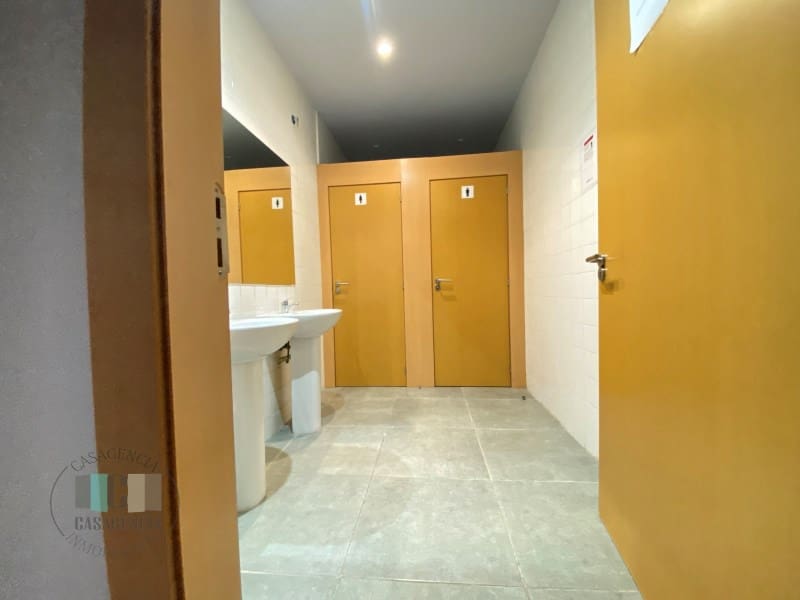 Kommersiell till salu i Castello de la Plana - 680 000 € (Ref: 9434668)