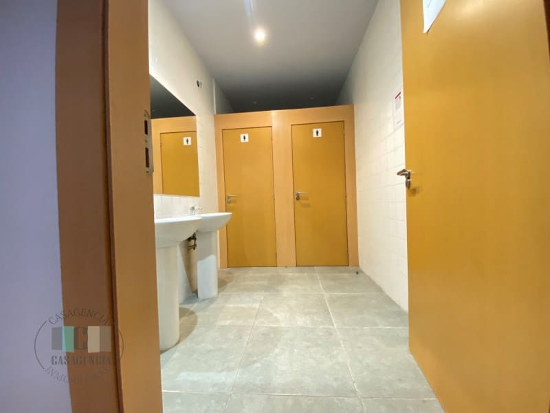 Kommersiell till salu i Castello de la Plana - 680 000 € (Ref: 9434668)