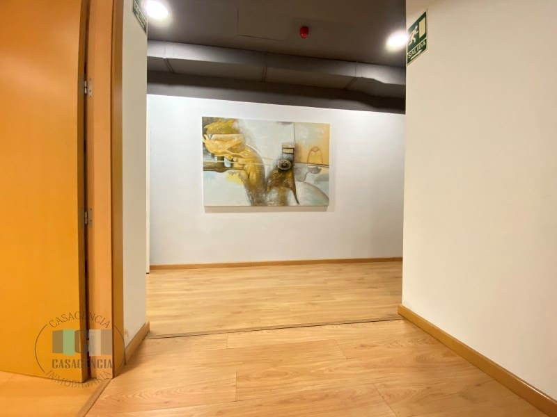 Kommersiell till salu i Castello de la Plana - 680 000 € (Ref: 9434668)