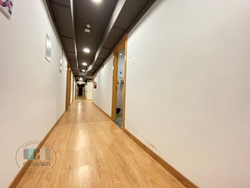 Kommersiell till salu i Castello de la Plana - 680 000 € (Ref: 9434668)