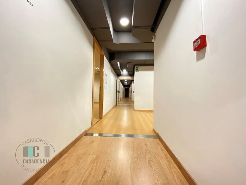 Kommersiell till salu i Castello de la Plana - 680 000 € (Ref: 9434668)