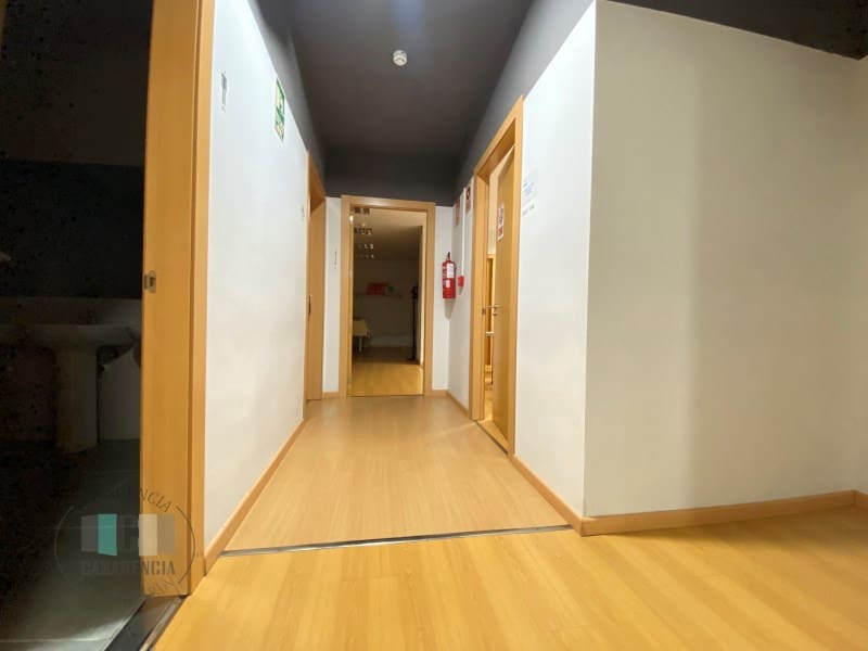 Kommersiell till salu i Castello de la Plana - 680 000 € (Ref: 9434668)