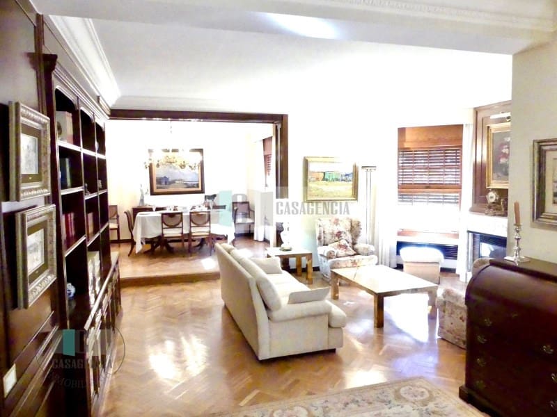 4 camera da letto Villa in vendita in Castello de la Plana con garage - 550.000 € (Rif: 9434669)