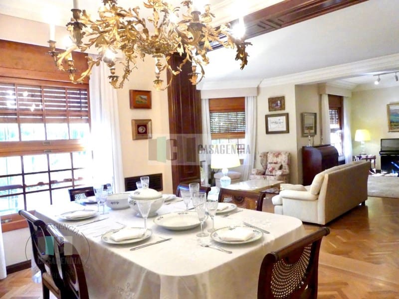 4 camera da letto Villa in vendita in Castello de la Plana con garage - 550.000 € (Rif: 9434669)