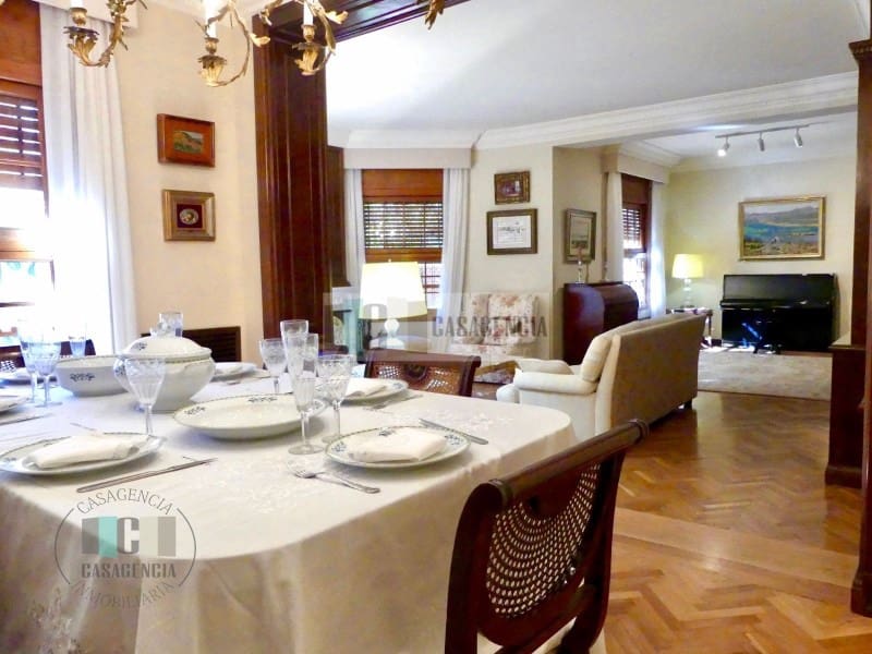 4 camera da letto Villa in vendita in Castello de la Plana con garage - 550.000 € (Rif: 9434669)