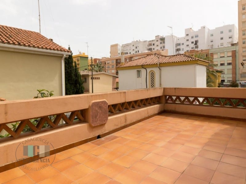 4 camera da letto Villa in vendita in Castello de la Plana con garage - 550.000 € (Rif: 9434669)