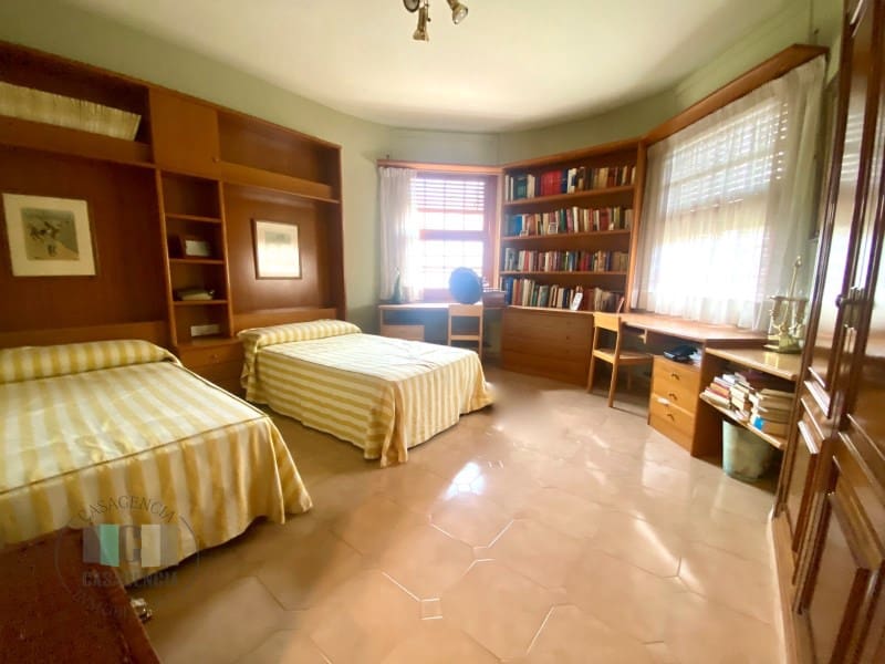 4 camera da letto Villa in vendita in Castello de la Plana con garage - 550.000 € (Rif: 9434669)