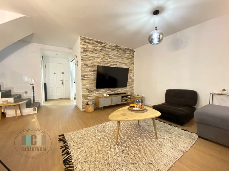 3 chambre Maison de Ville à vendre à Castello de la Plana avec garage - 368 000 € (Ref: 9434671)