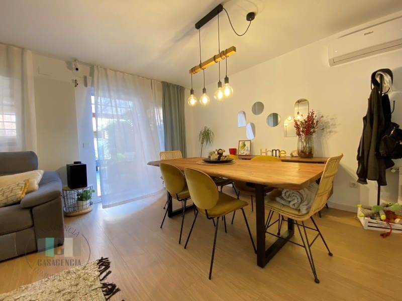 3 chambre Maison de Ville à vendre à Castello de la Plana avec garage - 368 000 € (Ref: 9434671)