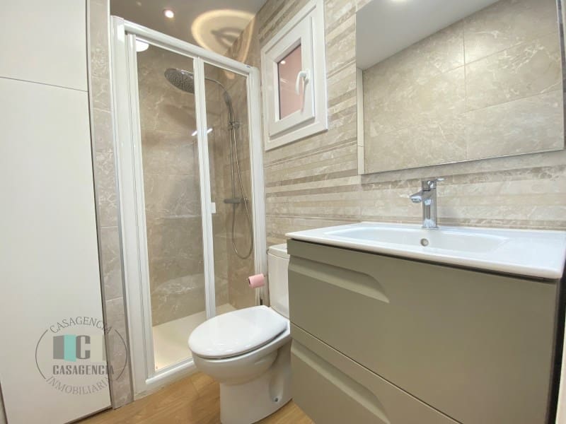 3 chambre Maison de Ville à vendre à Castello de la Plana avec garage - 368 000 € (Ref: 9434671)