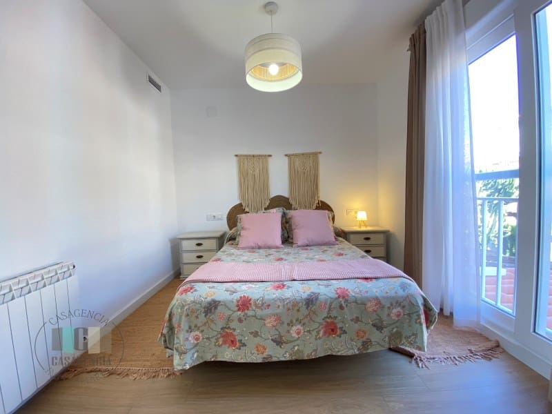 3 chambre Maison de Ville à vendre à Castello de la Plana avec garage - 368 000 € (Ref: 9434671)