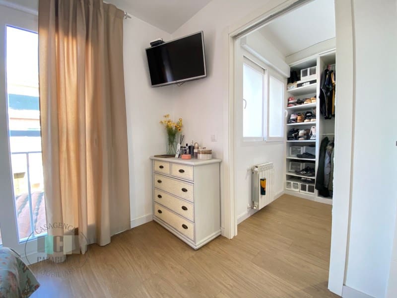 3 chambre Maison de Ville à vendre à Castello de la Plana avec garage - 368 000 € (Ref: 9434671)