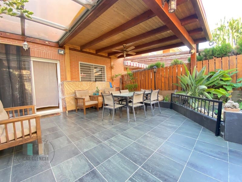 3 chambre Maison de Ville à vendre à Castello de la Plana avec garage - 368 000 € (Ref: 9434671)