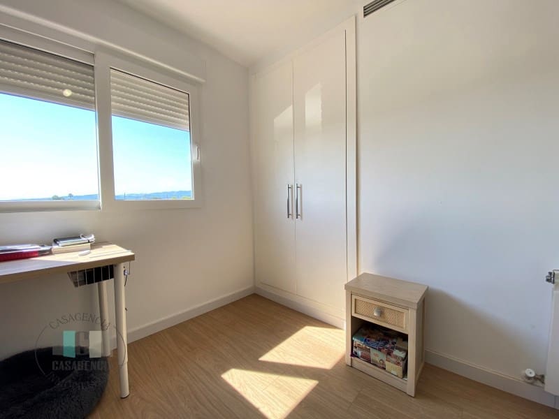 3 chambre Maison de Ville à vendre à Castello de la Plana avec garage - 368 000 € (Ref: 9434671)