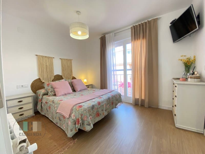 3 chambre Maison de Ville à vendre à Castello de la Plana avec garage - 368 000 € (Ref: 9434671)