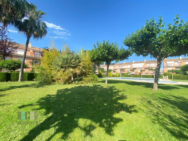 3 chambre Maison de Ville à vendre à Castello de la Plana avec garage - 368 000 € (Ref: 9434671)