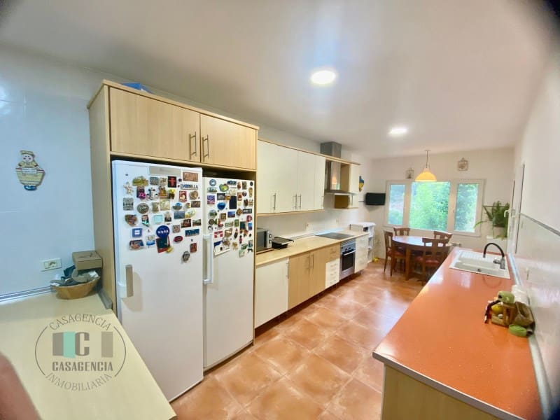 4 sovrum Villa till salu i Benicassim med garage - 398 000 € (Ref: 9434673)