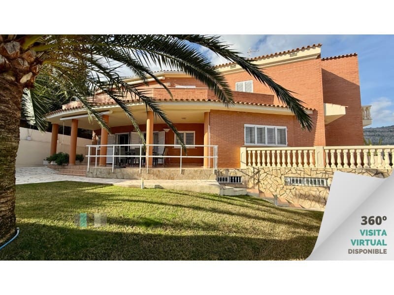 4 bedroom Villa for sale in Oropesa  with pool garage - € 590,000 (Ref: 9434678)