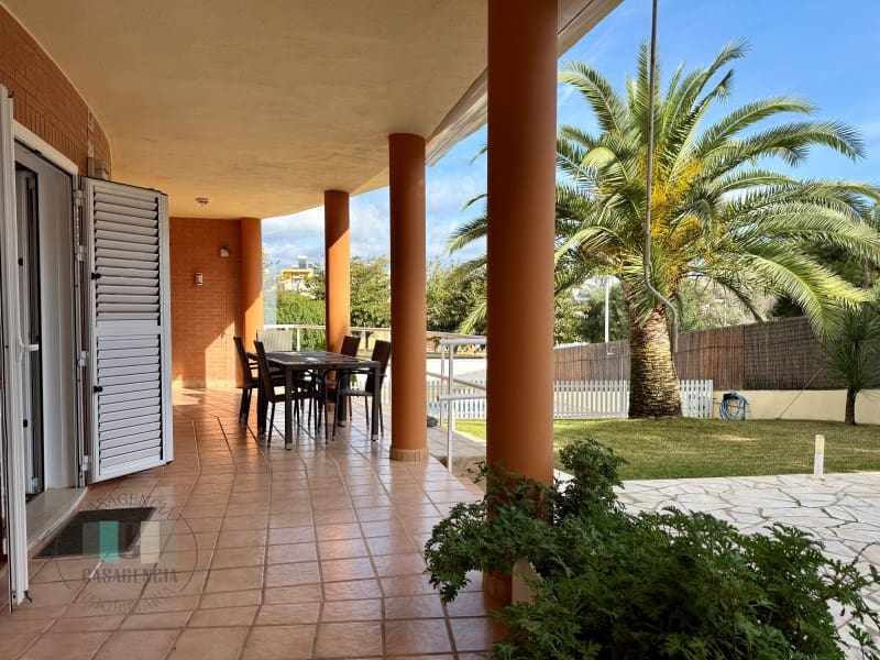 4 bedroom Villa for sale in Oropesa  with pool garage - € 590,000 (Ref: 9434678)