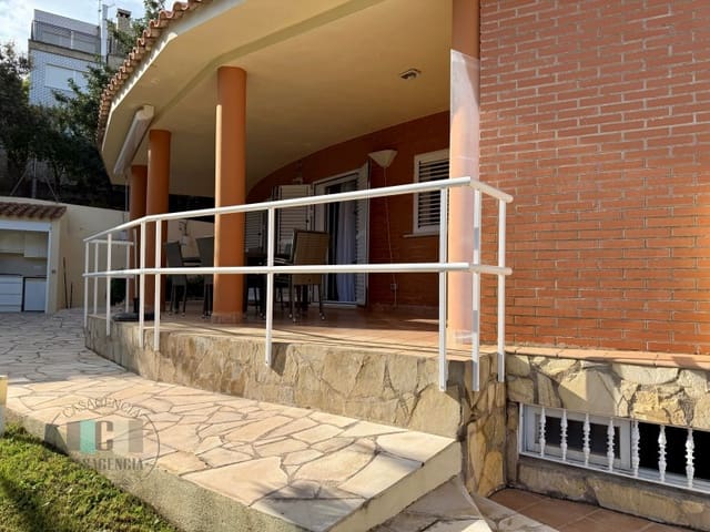 4 bedroom Villa for sale in Oropesa  with pool garage - € 590,000 (Ref: 9434678)