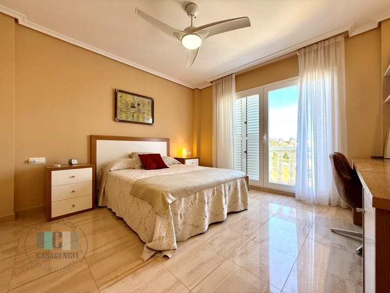 4 bedroom Villa for sale in Oropesa  with pool garage - € 590,000 (Ref: 9434678)