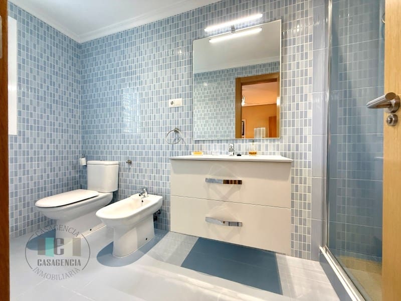 4 bedroom Villa for sale in Oropesa  with pool garage - € 590,000 (Ref: 9434678)