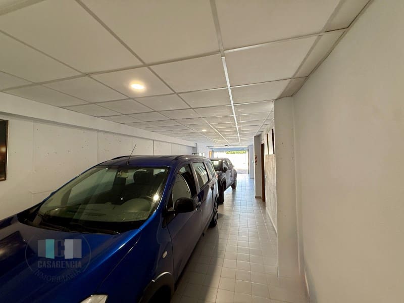 4 bedroom Villa for sale in Oropesa  with pool garage - € 590,000 (Ref: 9434678)