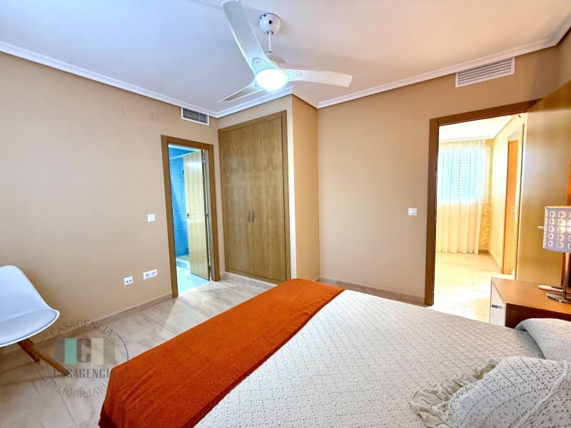 4 bedroom Villa for sale in Oropesa  with pool garage - € 590,000 (Ref: 9434678)