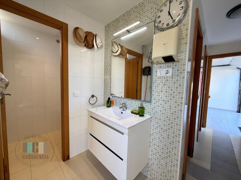 4 bedroom Villa for sale in Oropesa  with pool garage - € 590,000 (Ref: 9434678)