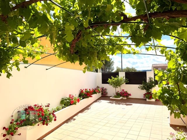 4 soveværelse Villa til salg i Sierra Engarcerán med garage - € 210.000 (Ref: 9434682)