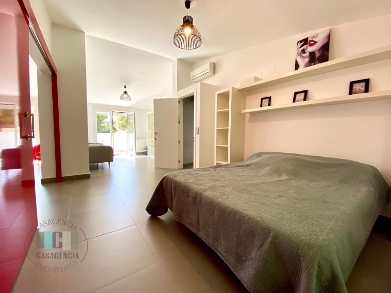 6 makuuhuone Huvila myytävänä paikassa Benicassim mukana uima-altaan 
autotalli - 750 000 € (Ref: 9434685)