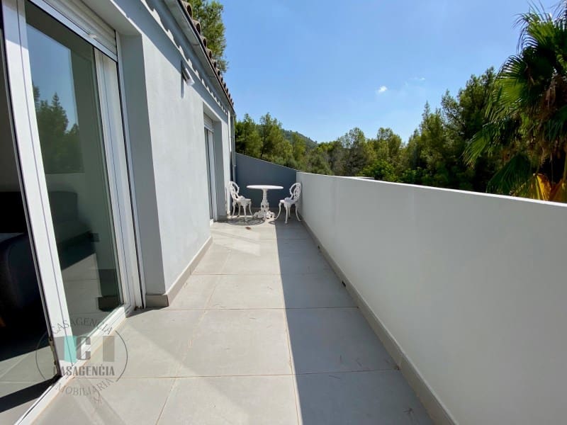 6 makuuhuone Huvila myytävänä paikassa Benicassim mukana uima-altaan 
autotalli - 750 000 € (Ref: 9434685)