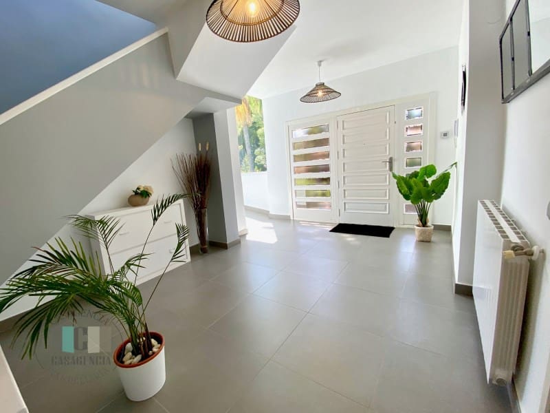 6 makuuhuone Huvila myytävänä paikassa Benicassim mukana uima-altaan 
autotalli - 750 000 € (Ref: 9434685)