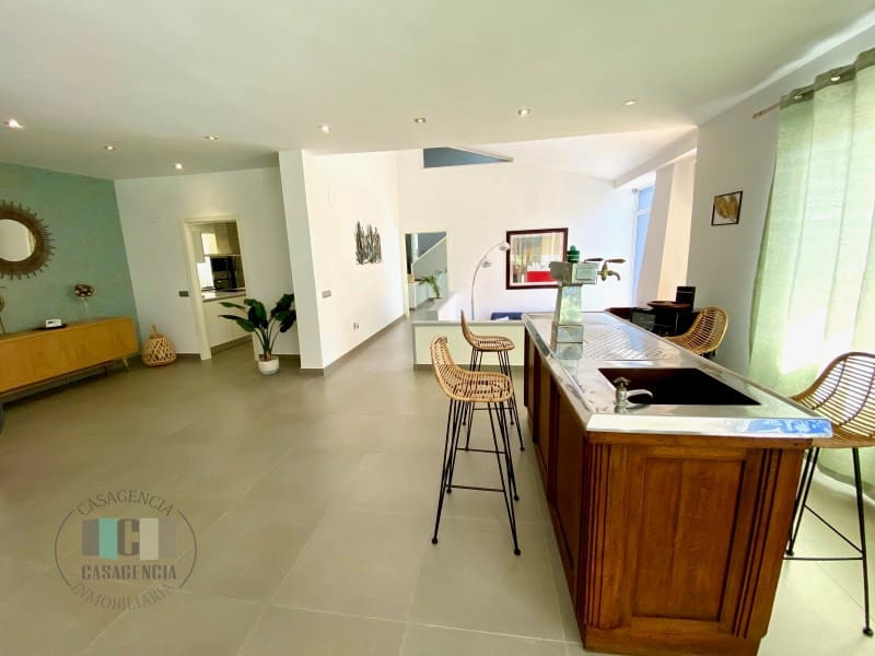 6 makuuhuone Huvila myytävänä paikassa Benicassim mukana uima-altaan 
autotalli - 750 000 € (Ref: 9434685)