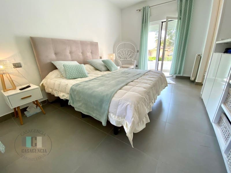 6 makuuhuone Huvila myytävänä paikassa Benicassim mukana uima-altaan 
autotalli - 750 000 € (Ref: 9434685)