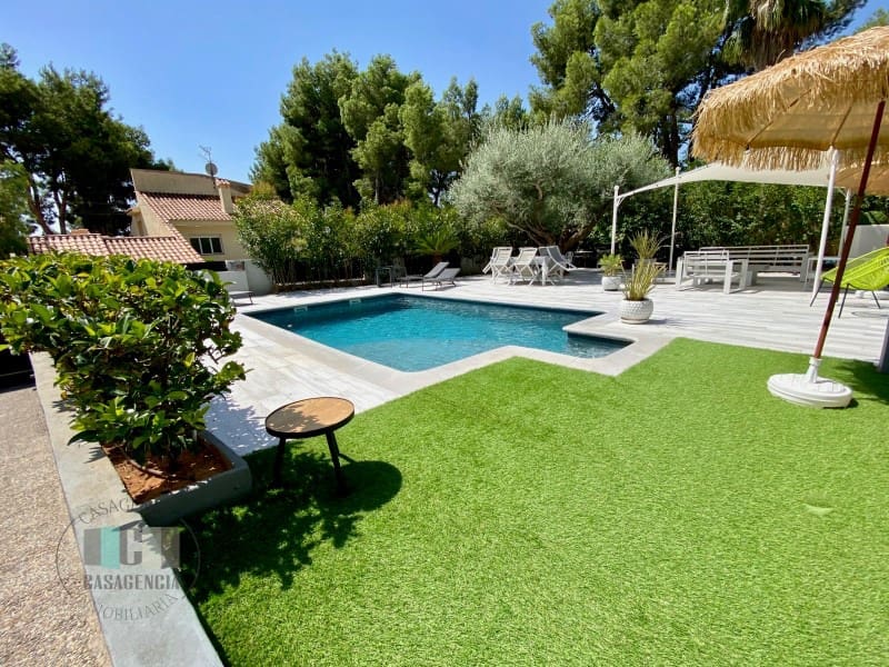 6 makuuhuone Huvila myytävänä paikassa Benicassim mukana uima-altaan 
autotalli - 750 000 € (Ref: 9434685)