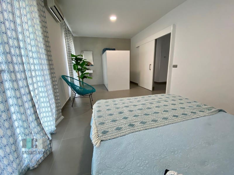 6 makuuhuone Huvila myytävänä paikassa Benicassim mukana uima-altaan 
autotalli - 750 000 € (Ref: 9434685)