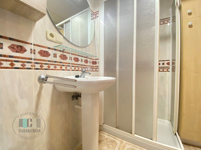 2 bedroom Flat for sale in Oropesa  with garage - € 182,000 (Ref: 9434687)