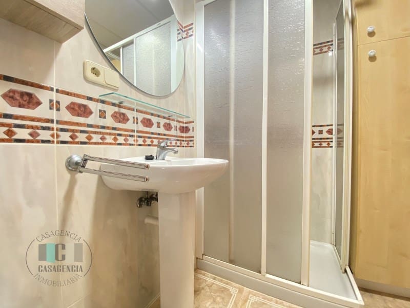 2 bedroom Flat for sale in Oropesa  with garage - € 182,000 (Ref: 9434687)