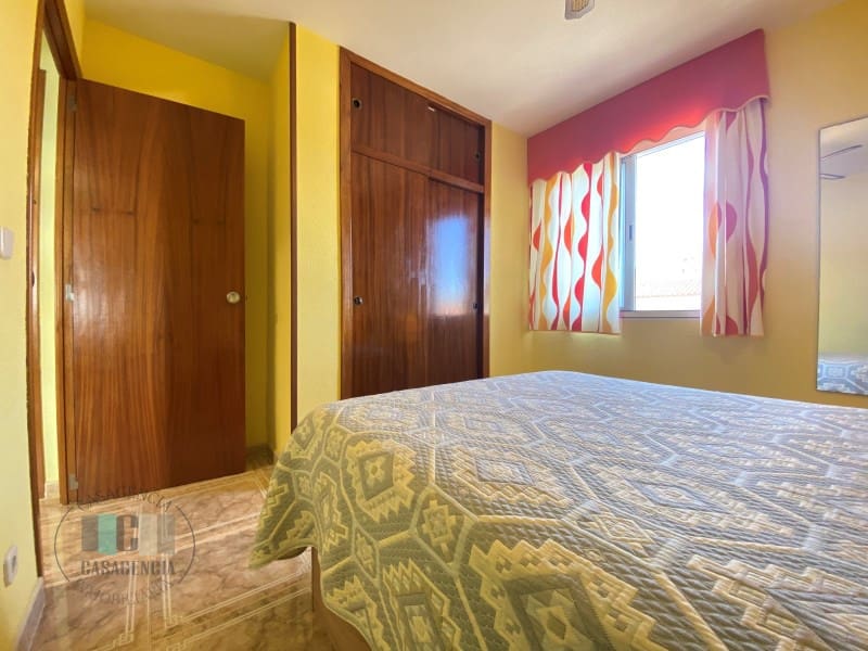 2 bedroom Flat for sale in Oropesa  with garage - € 182,000 (Ref: 9434687)