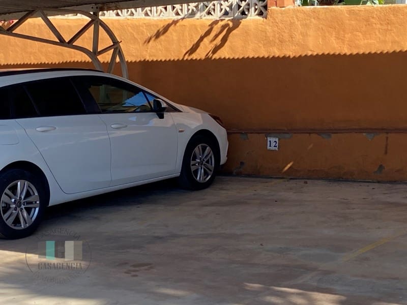 2 bedroom Flat for sale in Oropesa  with garage - € 182,000 (Ref: 9434687)