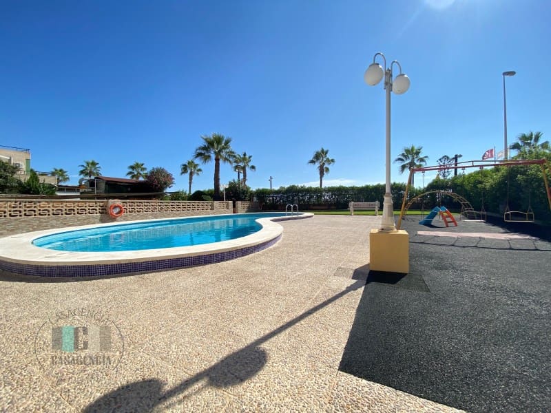 2 bedroom Flat for sale in Oropesa  with garage - € 182,000 (Ref: 9434687)