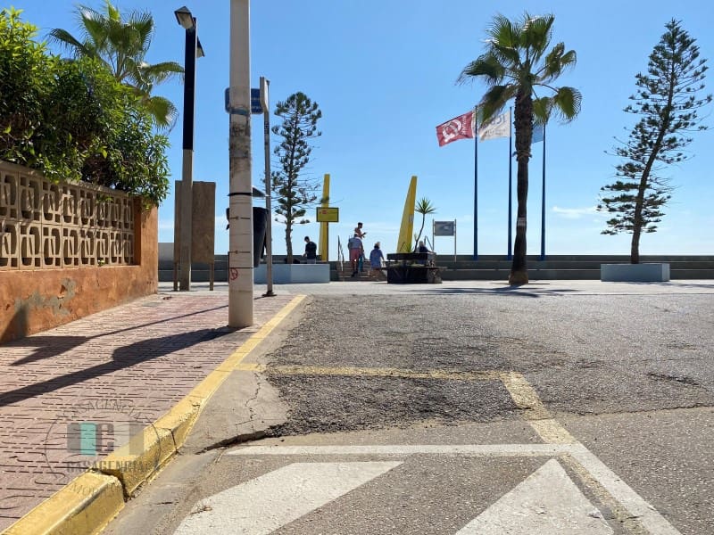 2 bedroom Flat for sale in Oropesa  with garage - € 182,000 (Ref: 9434687)