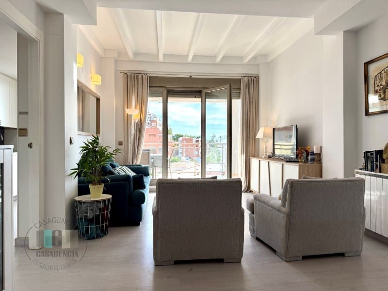 3 bedroom Apartment for sale in Oropesa  - € 410,000 (Ref: 9434691)