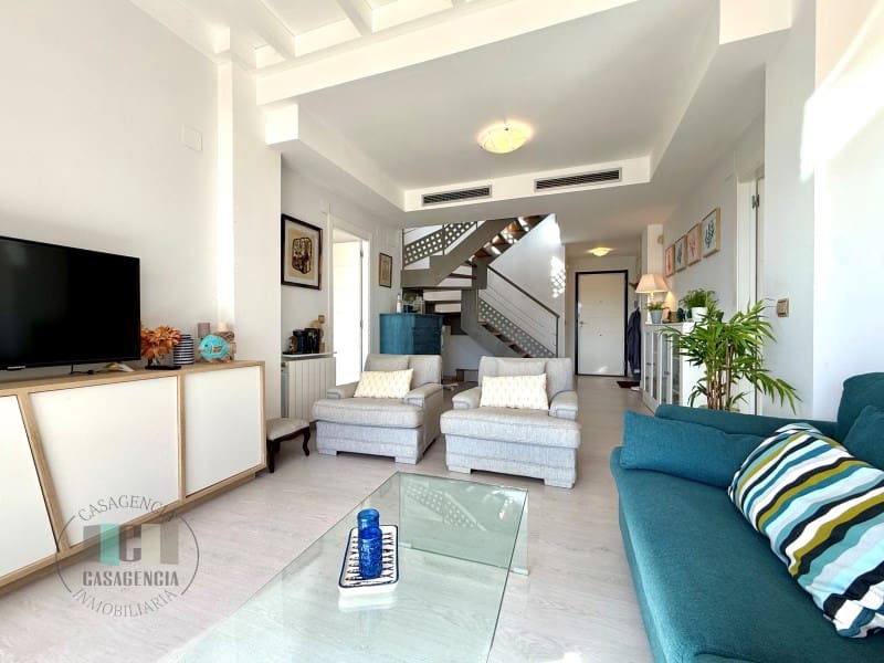 3 bedroom Apartment for sale in Oropesa  - € 410,000 (Ref: 9434691)